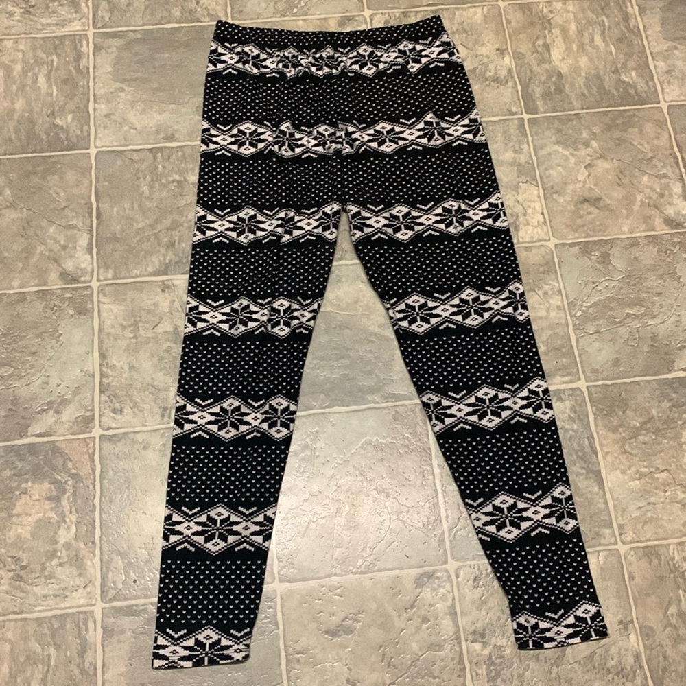 Black and White Printed Leggings